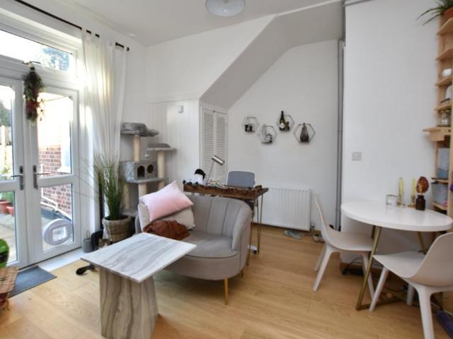 Flat for sale in Anerley, Greater London