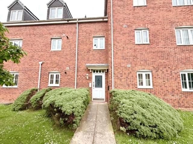 Flat for sale in Woodlesford, West Yorkshire