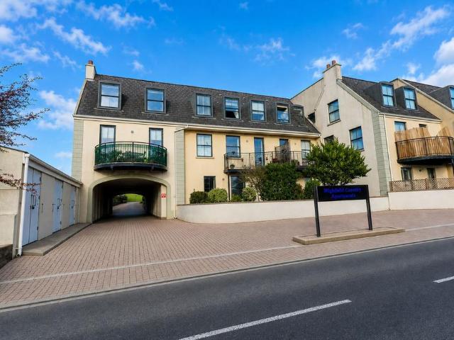 Flat for sale in Trinity, Scotland