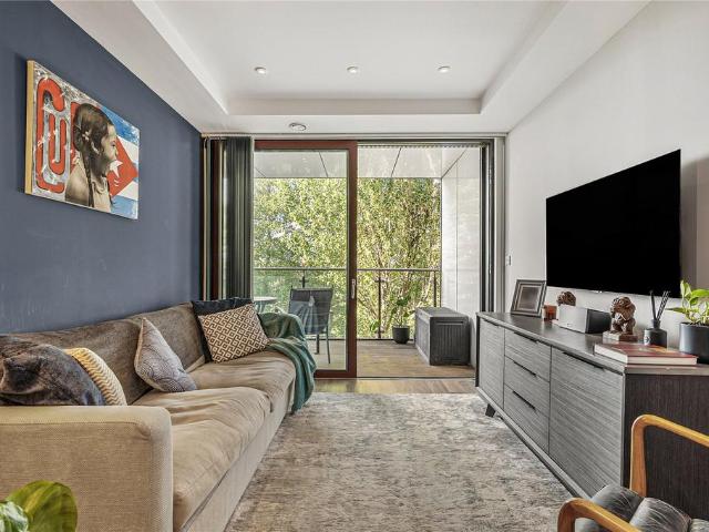 Flat for sale in London Borough of Wandsworth, Greater London