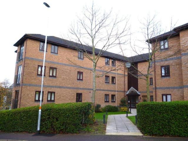 Flat for sale in Headlands, Daventry