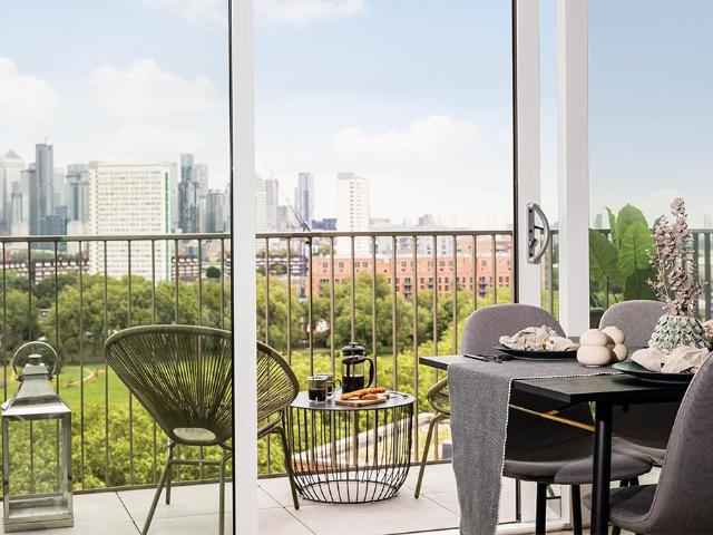 Flat for sale in London Borough of Lewisham, Greater London