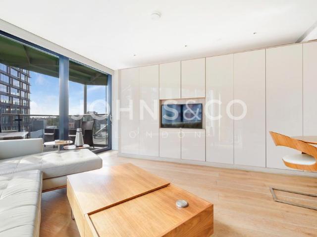 Flat for sale in Nine Elms, Greater London