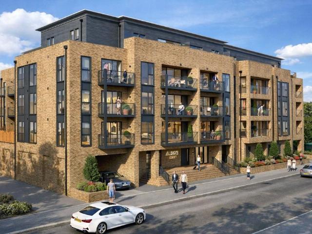 Flat for sale in Red Hill, Surrey