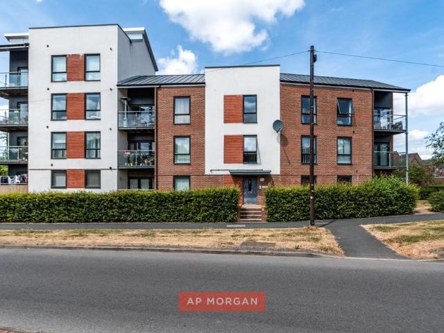Flat for sale in Frankley, West Midlands