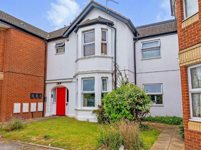 Flat for sale in Hill, City Of Southampton