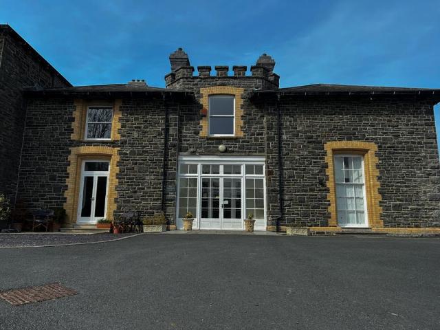 Flat for sale in Llanfarian, Wales