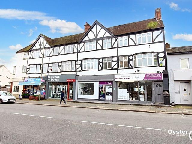 Flat for sale in Colindale, Greater London