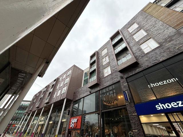 Flat for sale in Fernhill, Bury
