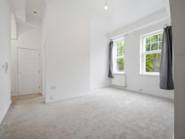 Flat for sale in Pontypridd, Wales