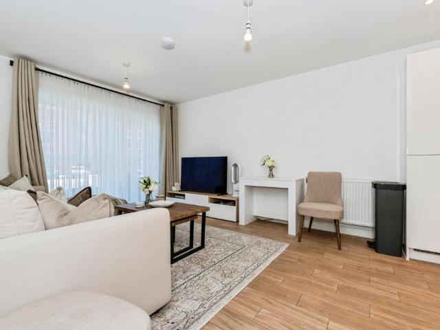 Flat for sale in West Thurrock, South Ockendon