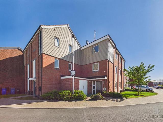 Flat for sale in Beamhurst, Staffordshire