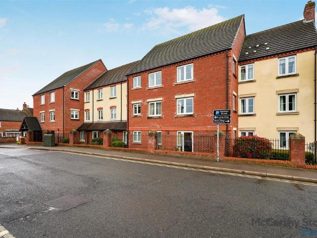 Flat for sale in Telford