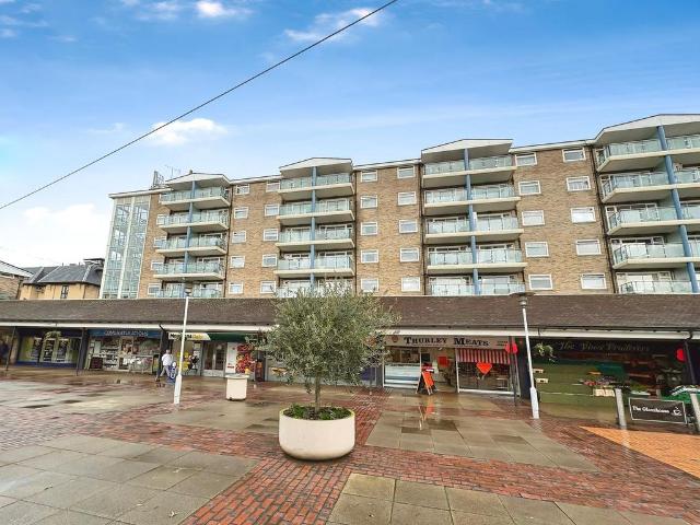 Flat for sale in Great Baddow, Chelmsford