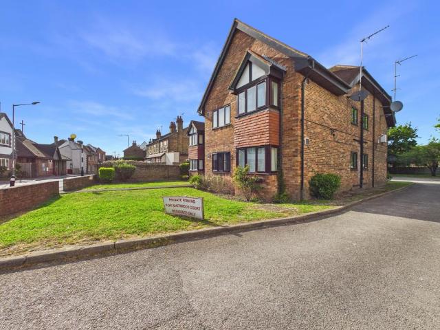 Flat for sale in Colnbrook with Poyle, Slough
