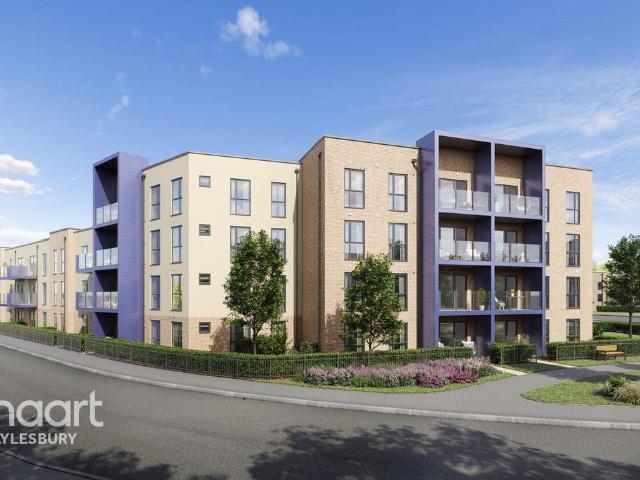 Flat for sale in Berryfield, Buckinghamshire