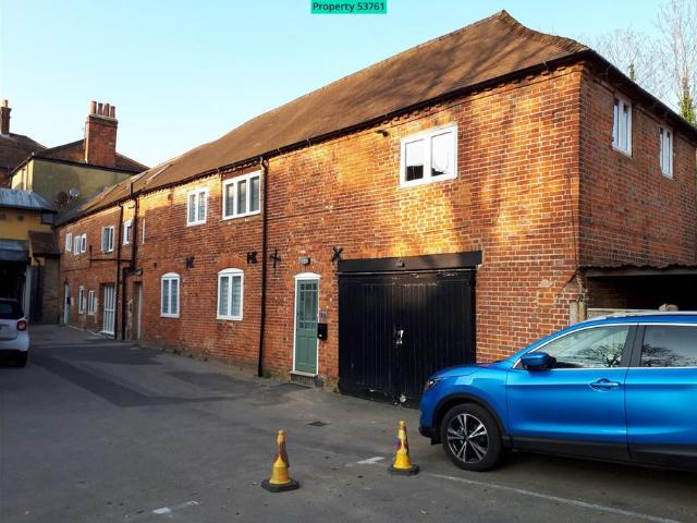 Flat for sale in Fole, Surrey