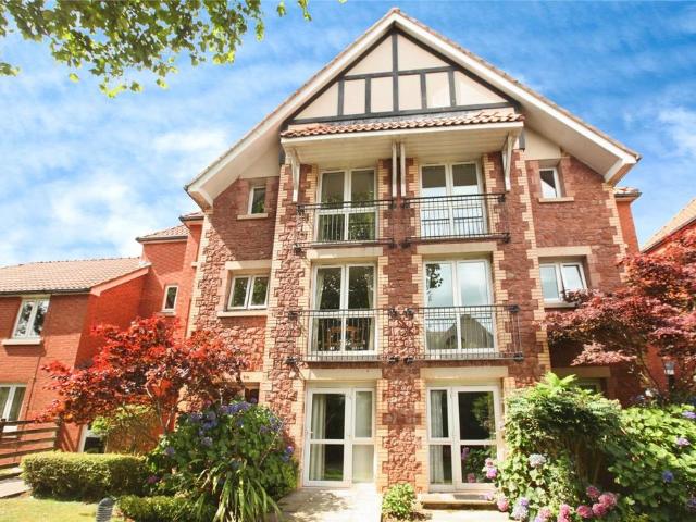 Flat for sale in Oldway, Livermead