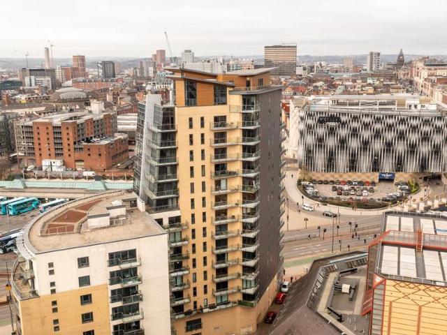 Flat for sale in West Yorkshire