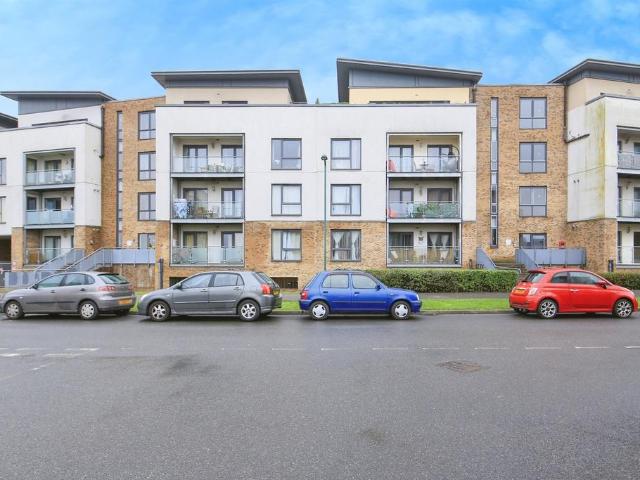 Flat for sale in Eastgate, Peterborough