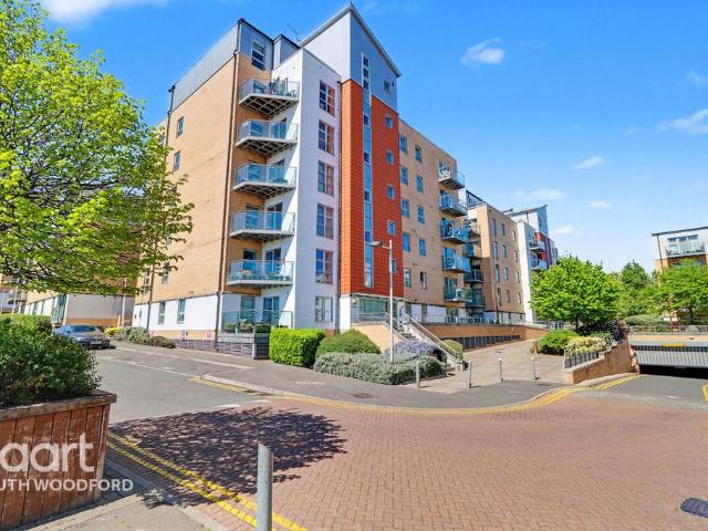 Flat for sale in South Woodford, Isle Of Man