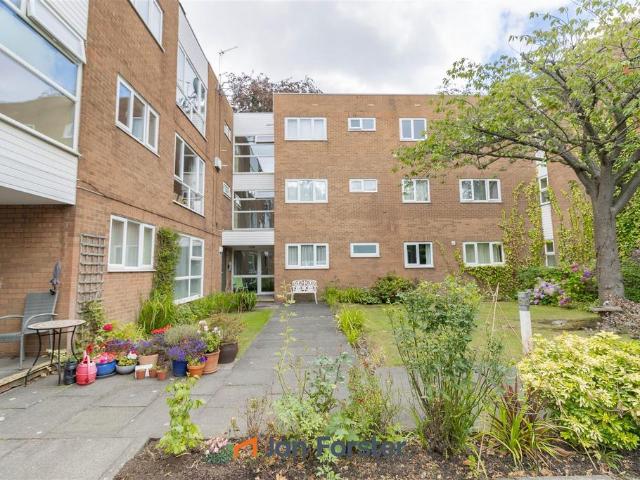 Flat for sale in Forest Hall, North Tyneside