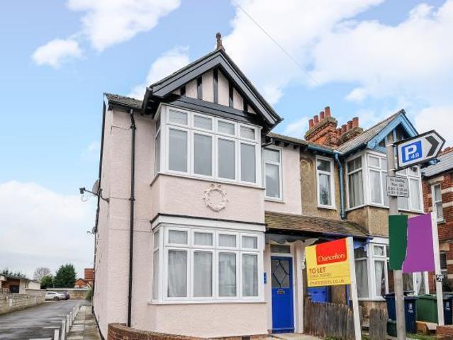 Flat for sale in The Slade, Oxfordshire