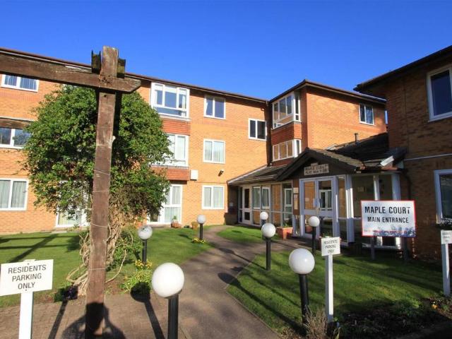Flat for sale in Pinner, Isle Of Man