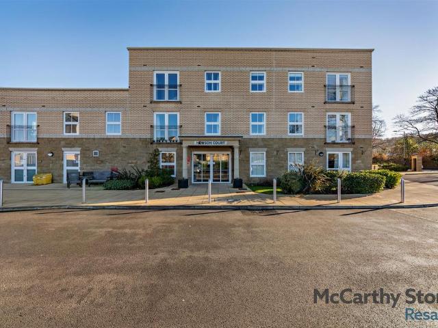 Flat for sale in Hexham, Northumberland