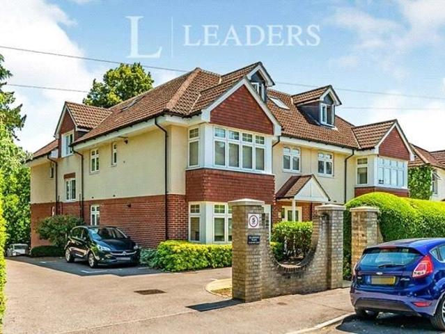 Flat for sale in Portswood Park, Portswood