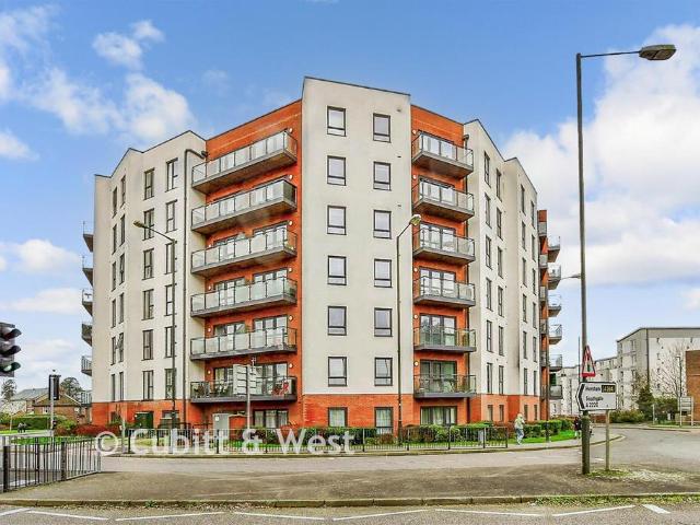 Flat for sale in Glynde, West Sussex