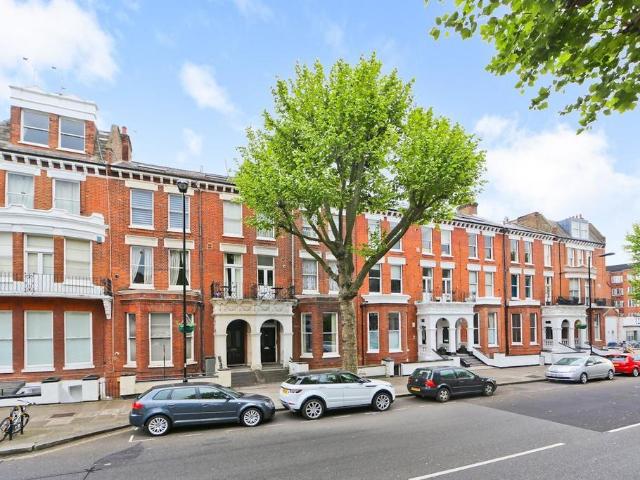 Flat for sale in Kensal Town, Maida Vale