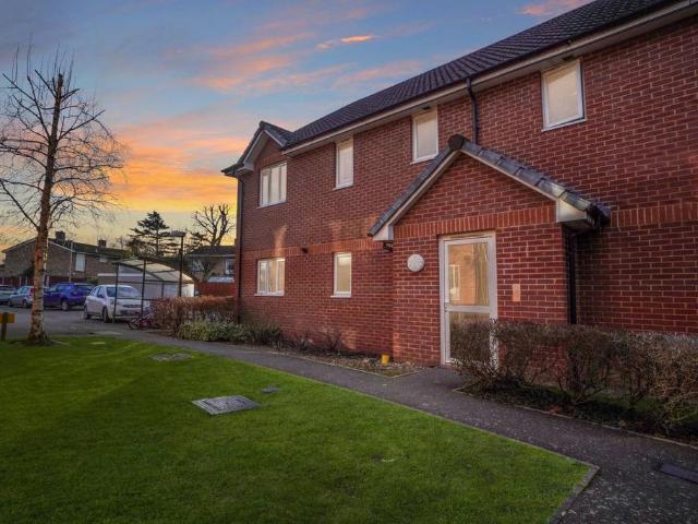 Flat for sale in Melbourne, Chelmsford
