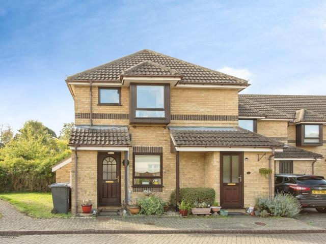 Flat for sale in Arrington, Cambridgeshire