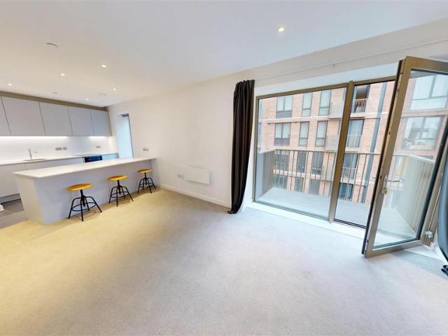 Flat for sale in Blackfriars, Salford