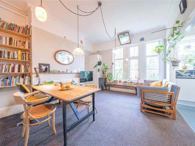 Flat for sale in Chapeltown, West Yorkshire