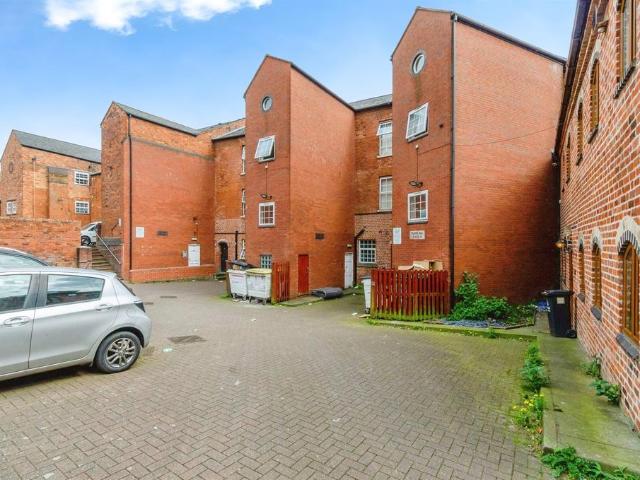 Flat for sale in West Midlands