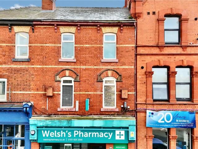 Flat for sale in Grange, West Kirby