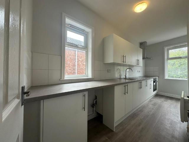 Flat for sale in Hammond Street