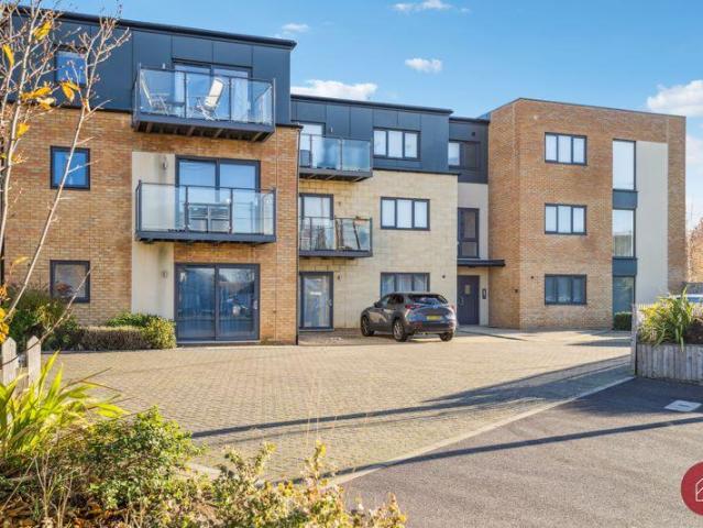 Flat for sale in Evershot, Oxfordshire