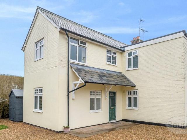 Flat for sale in Bolton Low Houses, Hampshire