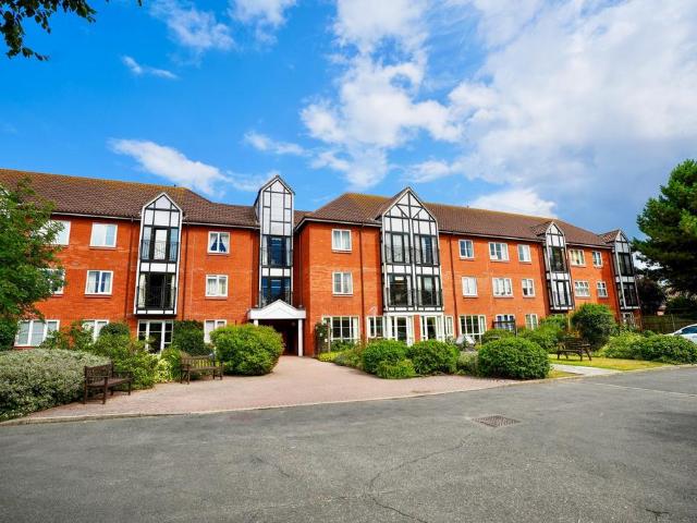 Flat for sale in Comers, Norfolk