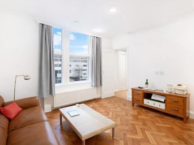 Flat for sale in Belsize Park, Greater London