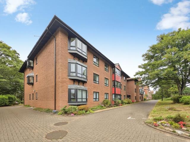 Flat for sale in Jesmond, Tyne And Wear