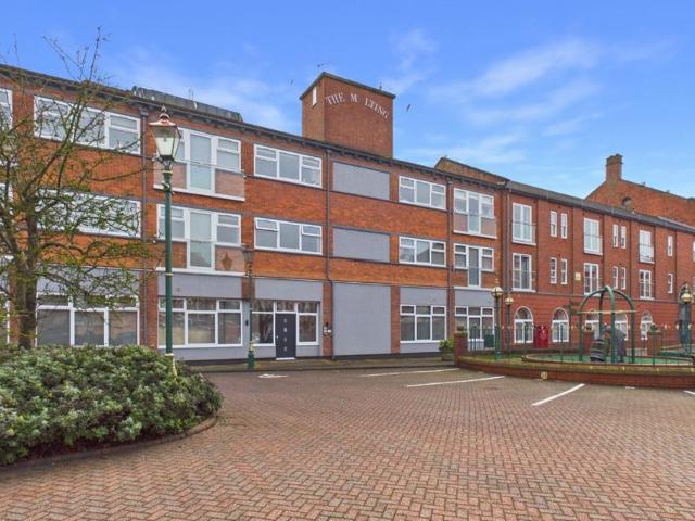 Flat for sale in Old Town, Hull