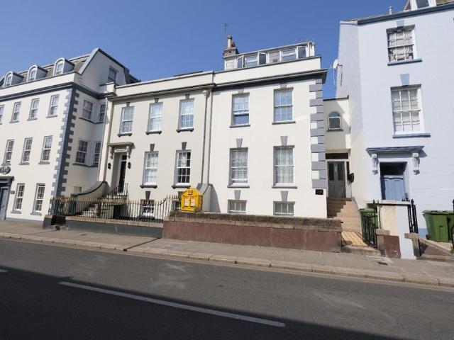 Flat for sale in St Helier, Greater London