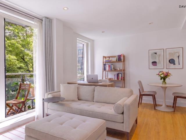 Flat for sale in Bromley-by-Bow, Poplar Grove