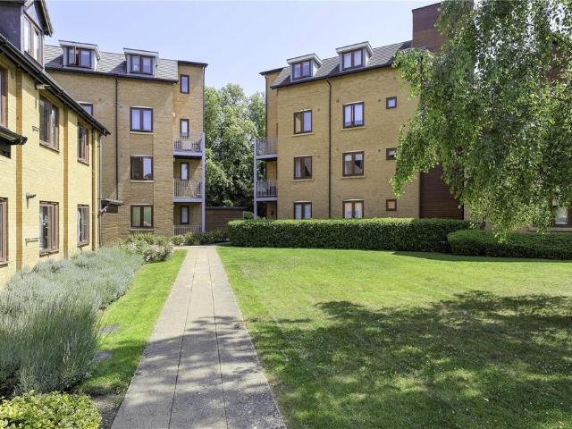 Flat for sale in Arrington, Cambridgeshire