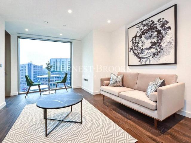 Flat for sale in Tower Liberty, Whitechapel