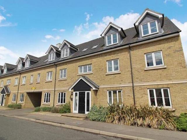 Flat for sale in Mile End, Fordham Heath